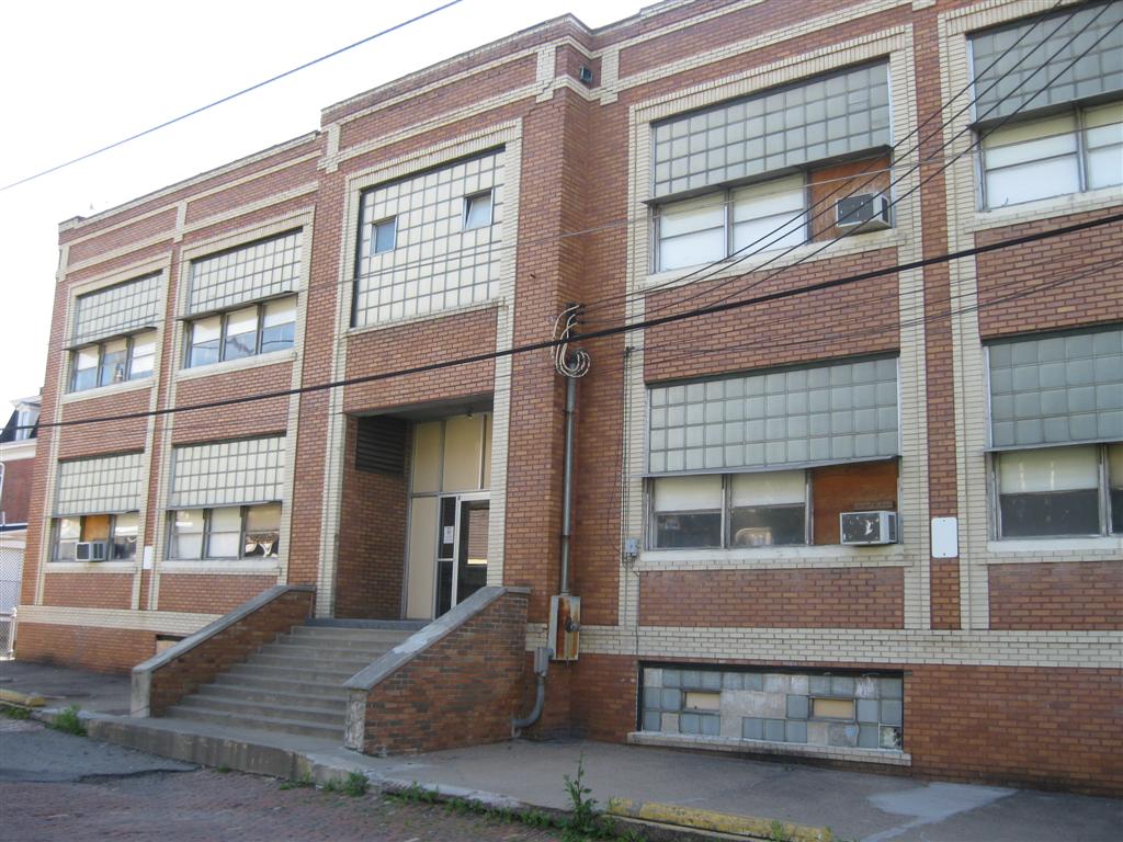 061409 Indian Run SchoolBellaire, Ohio (5) Aaron Turner Flickr