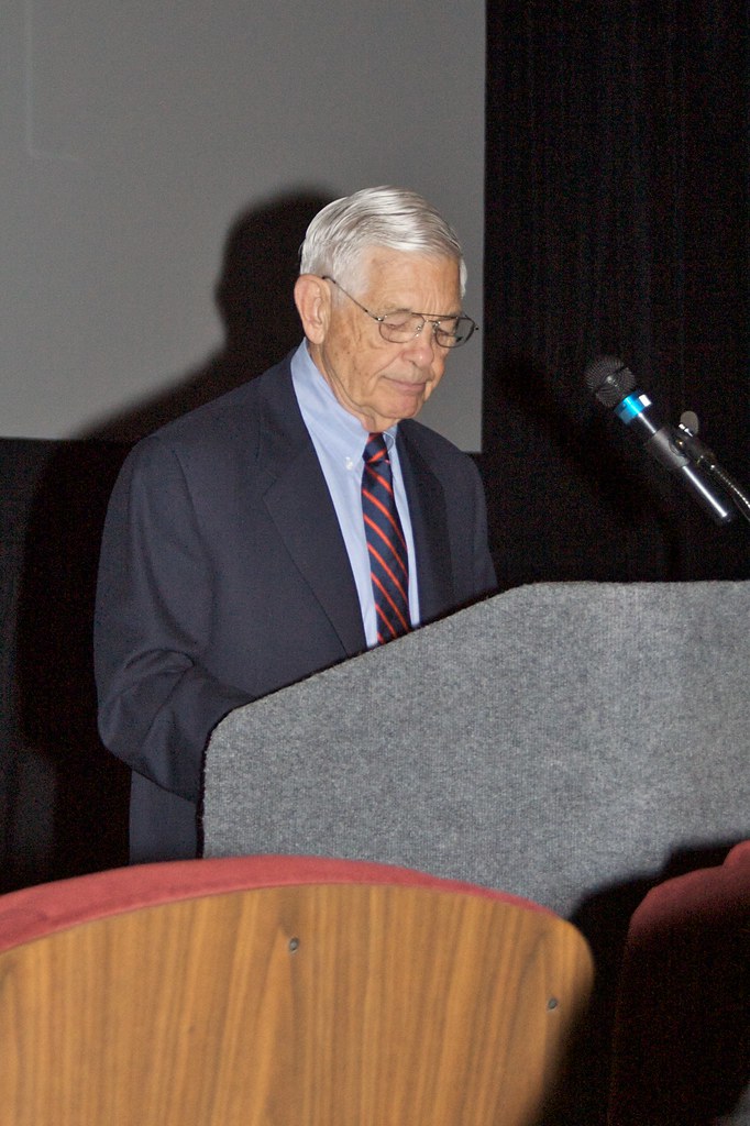 ICV09 Center City talk w/ Hugh McColl see more cltblog.co… Flickr