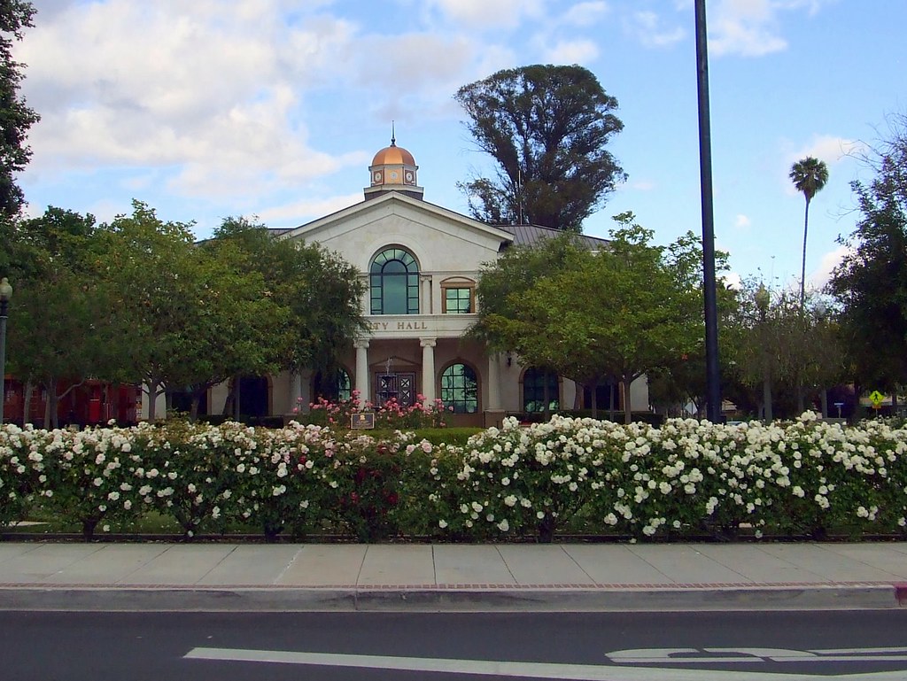 Fillmore's Central Park Plaza Fillmore's city hall was bui… Flickr