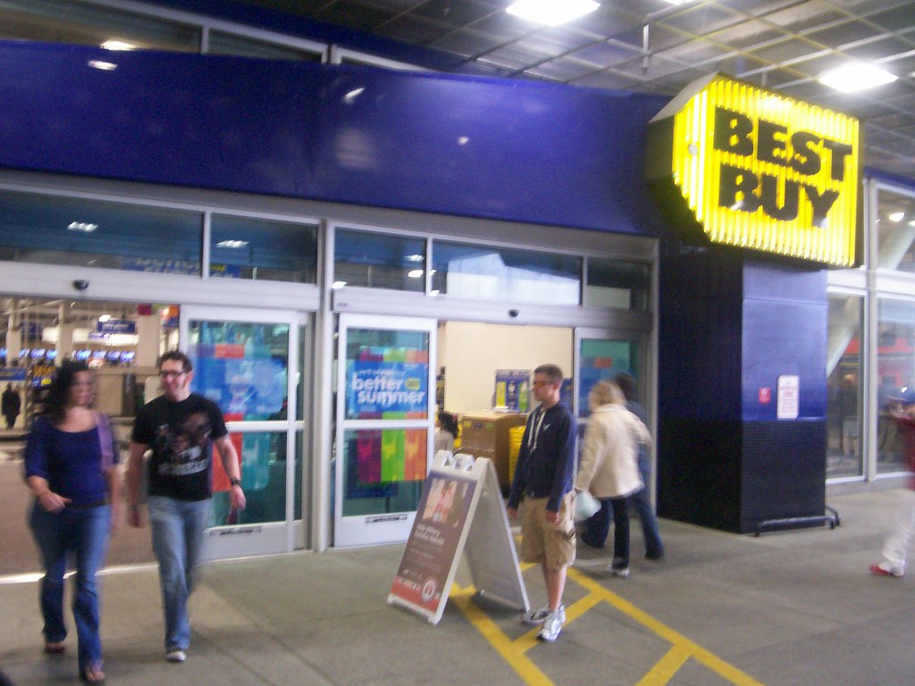 Best Buy Northgate (Seattle), Washington Basement Level Storefront a photo on Flickriver
