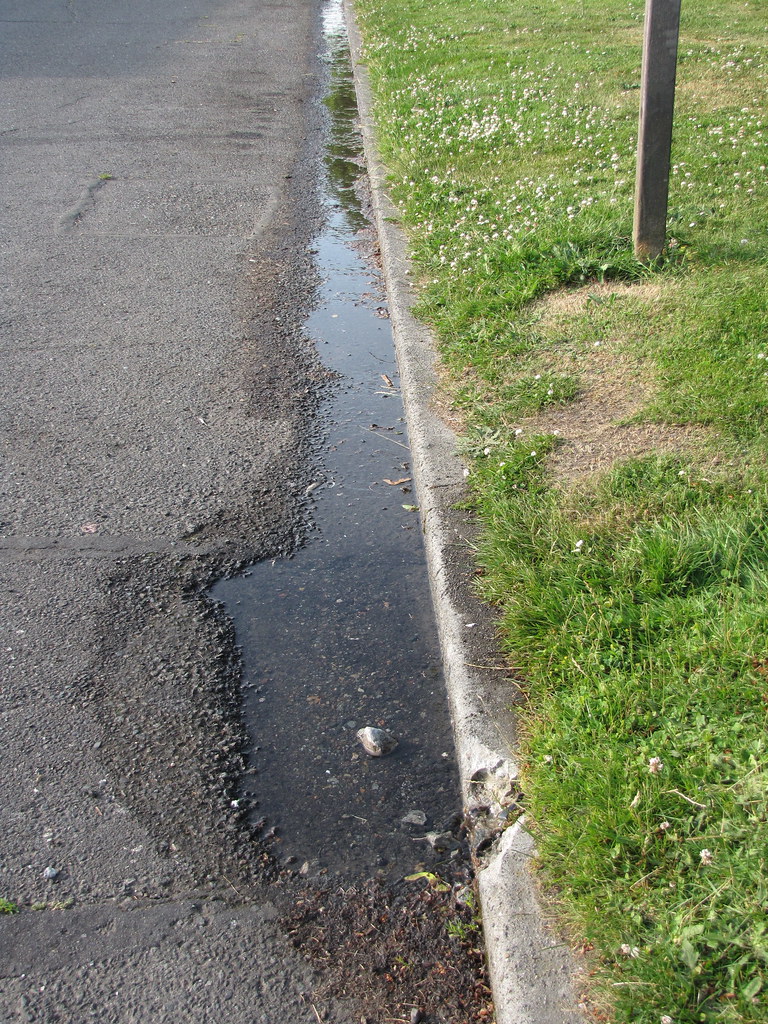 Water leak at Stevens Place Park This water leak has been … Flickr