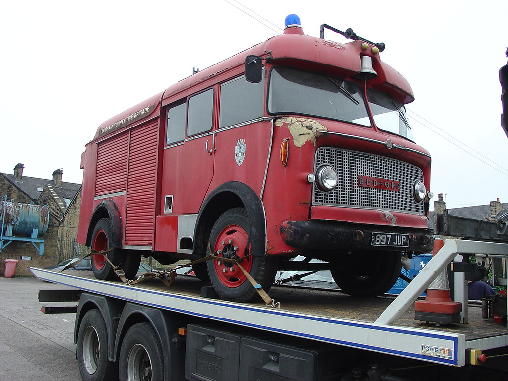 897 JUP 1961 Bedford J5 fire engine X Durham After man… Flickr