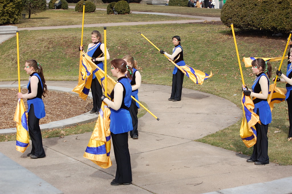 Newington High School Cheerleaders Taken at the St. Patric… Flickr
