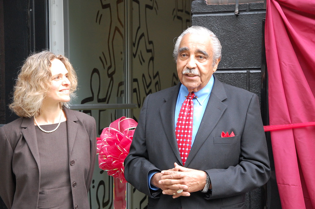 Rangel Helps Inauguarate New Local AIDS Service Center Flickr