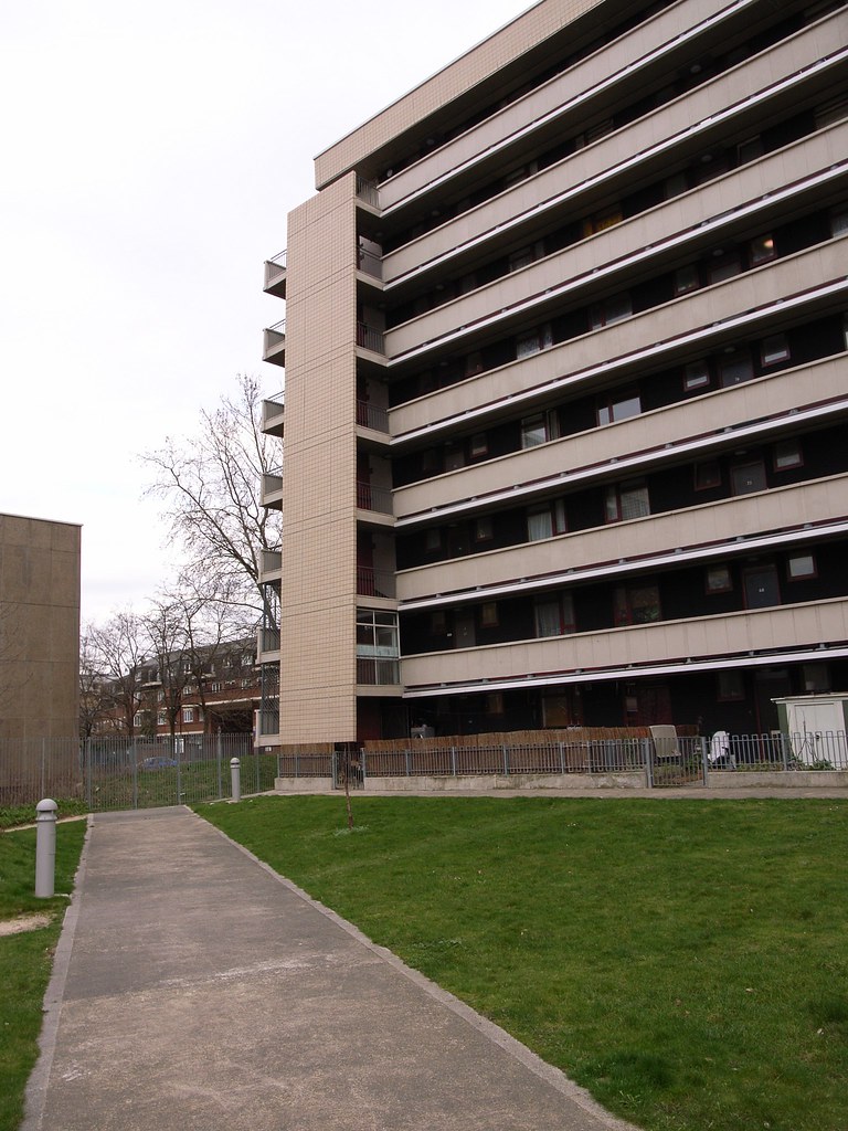 The Priory Green Estate The Priory Green Estate (194352) … Flickr