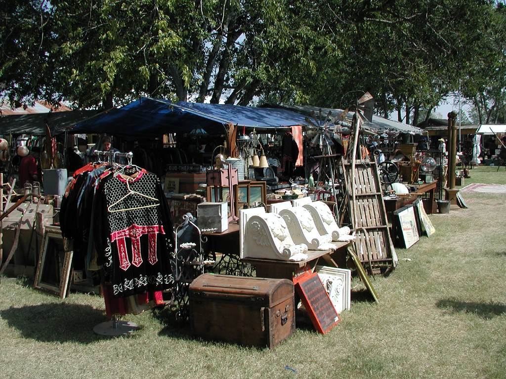 Warrenton, TX AntiqueWeekend Visit www.AntiqueWeekend.co… Flickr