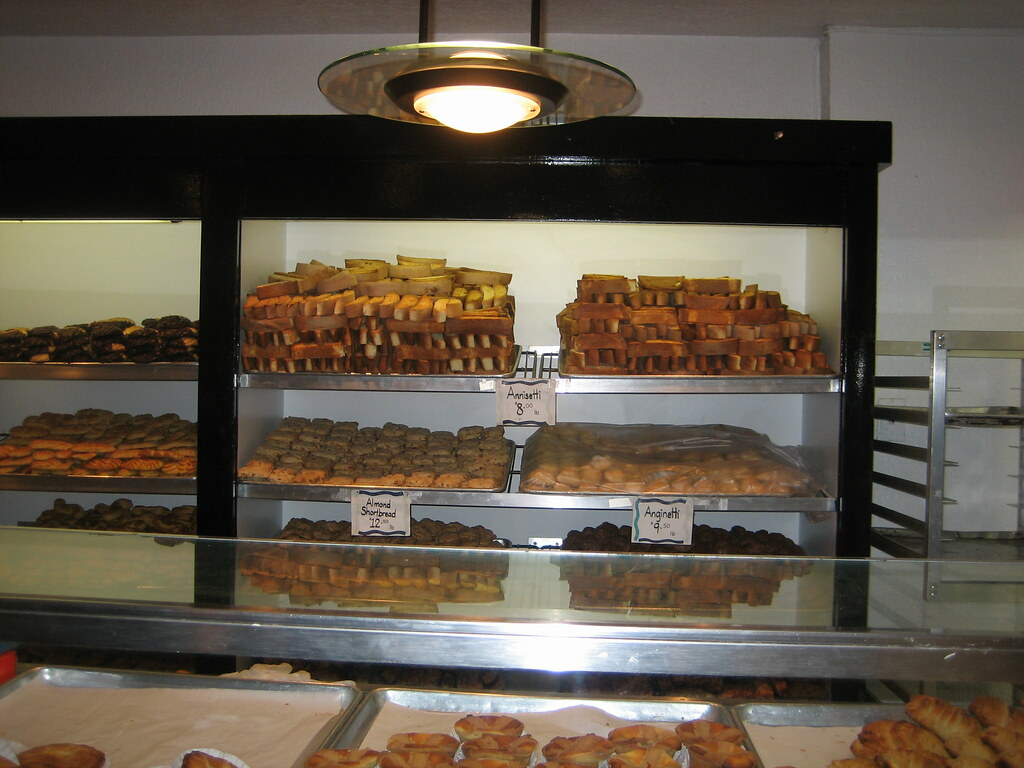 IMG_3704.JPG I say "anise toast", you say "Annisetti