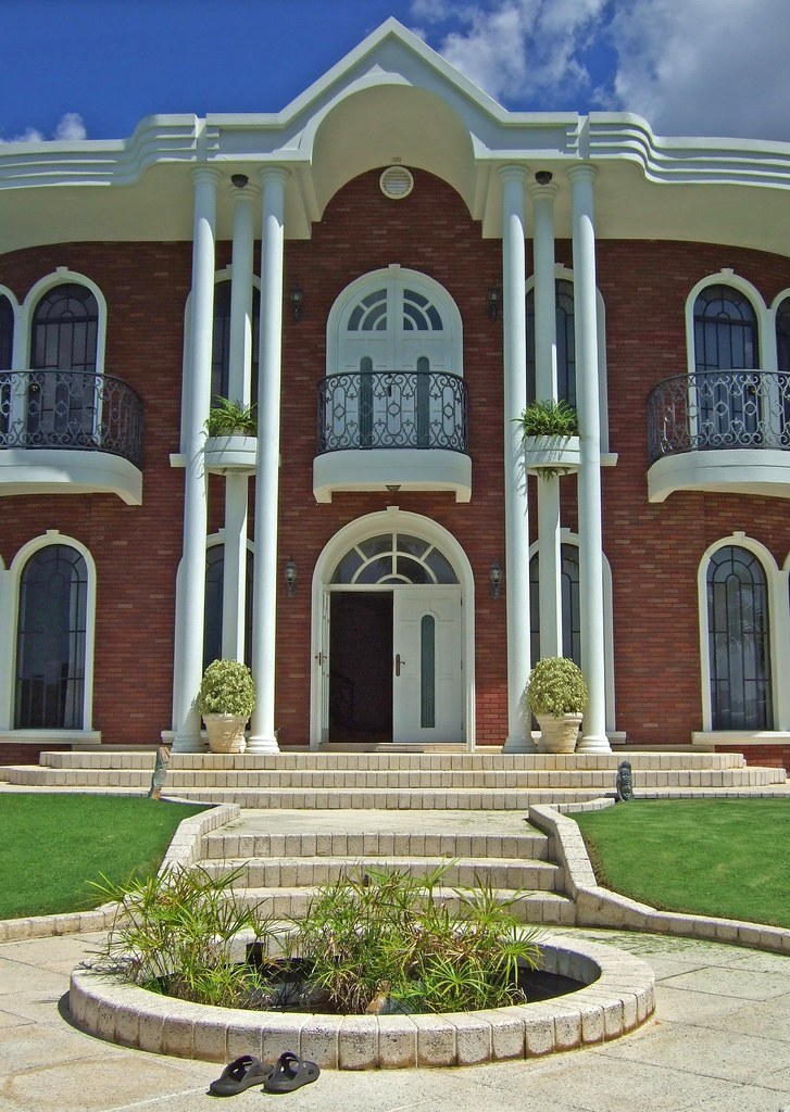 Brian Lara's House, Trinidad The home of Brian Lara, widel… Flickr