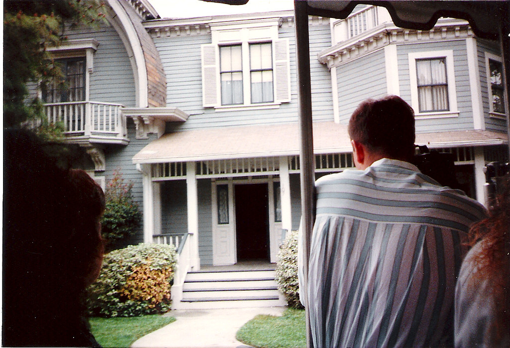 1990 Universal Studio Munster house a photo on Flickriver