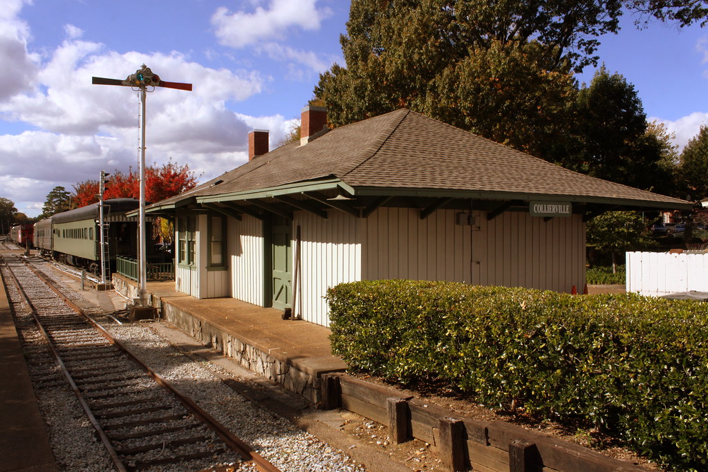 Collierville, TN Train Station The train station in Collie… Flickr