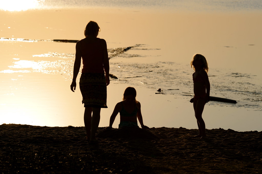 Eagle Lake, Strathmore AB Marco Derksen Flickr