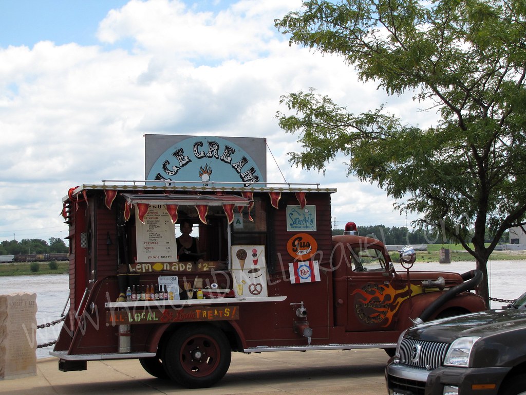 Ice Cream truck at Gateway Arch Riverfront, St. Louis, Mis… Flickr