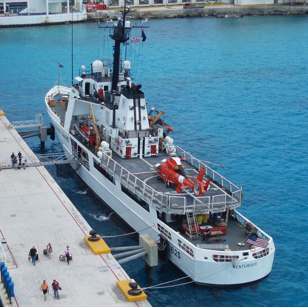 USCG Cutter Venturous (WMEC625) Docked in Cozumel, Mexi… Flickr