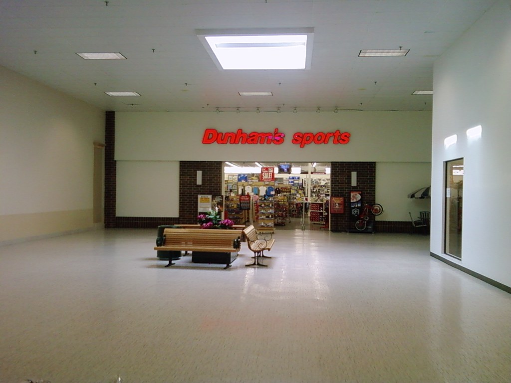 South Park Mall 17 Here is Dunham's Discount Sports, who t… Flickr