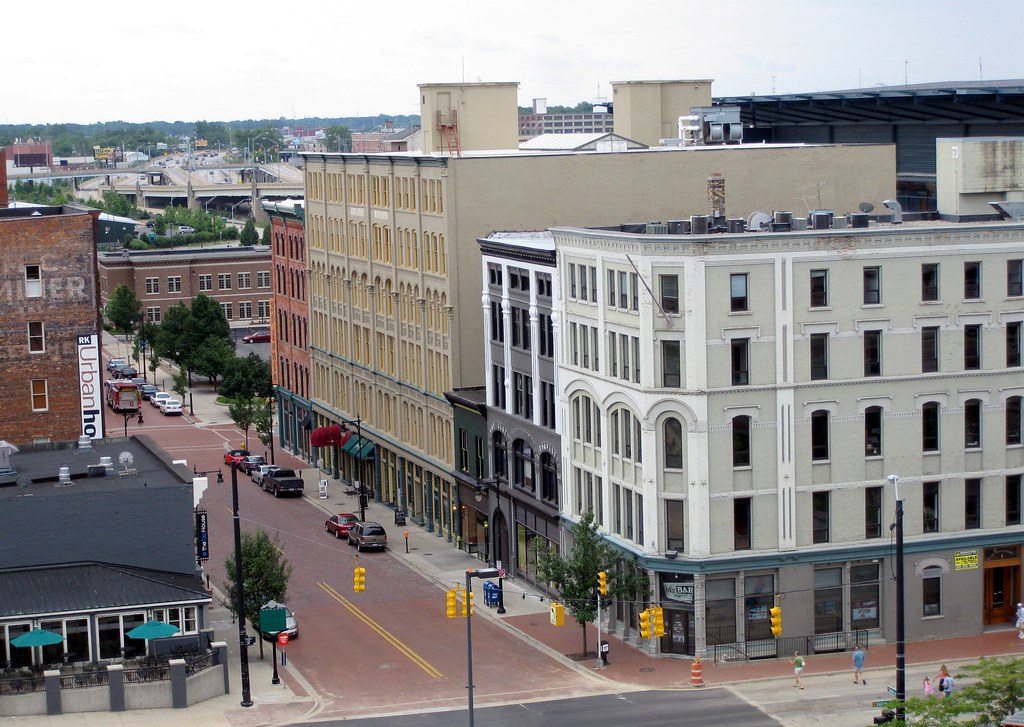 Ionia Avenue In the Heartside District of downtown Grand R… Flickr