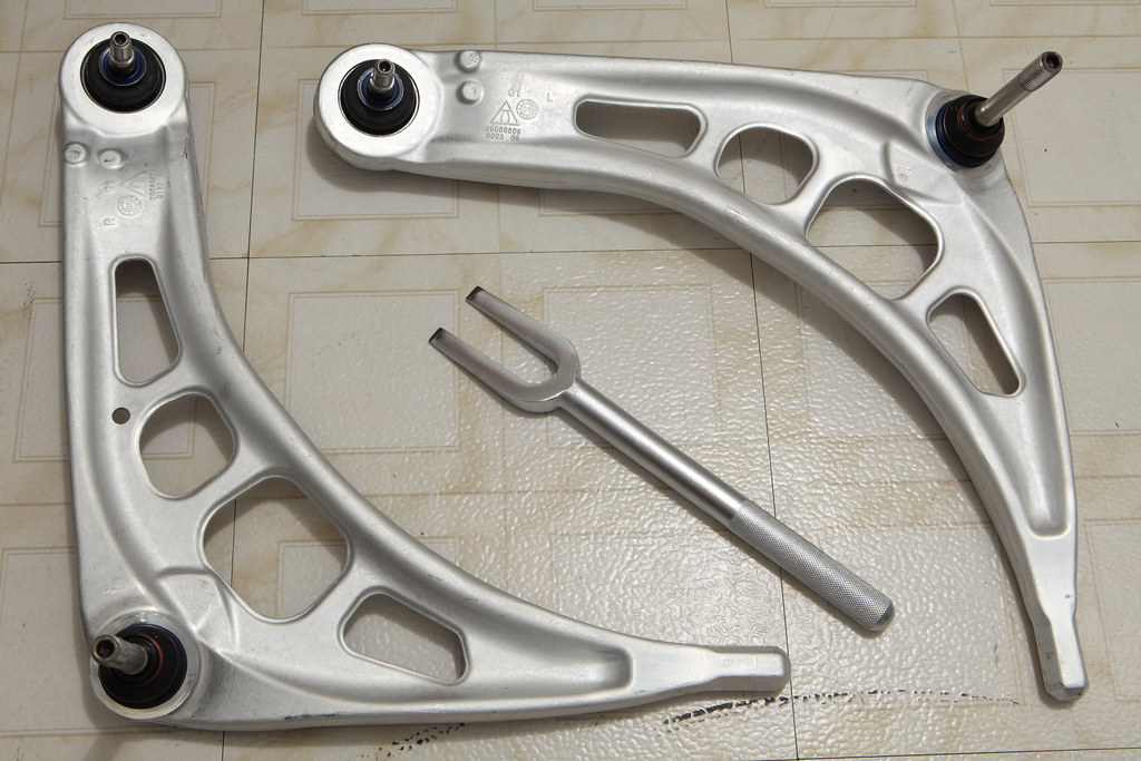 BMW Lower Control Arm Replacement (E46) | Do-It-Yourself gui… | Flickr