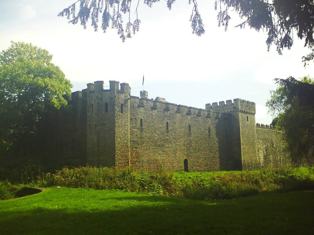 Cardiff Castle walls Walls of Cardiff Castle. Axel Bruns Flickr