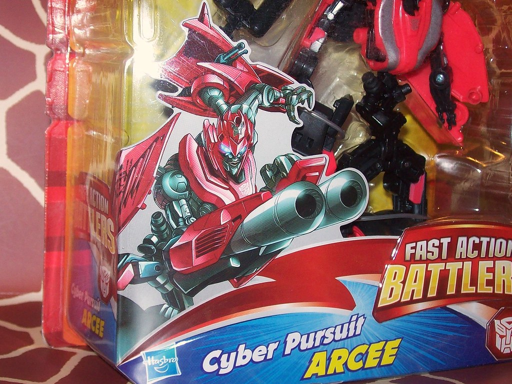 Cyber Pursuit Arcee Transformers Movie2009 Revenge of the Fallen
