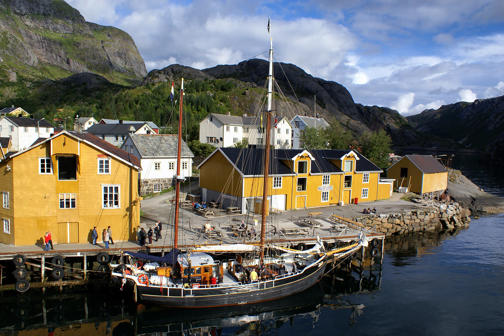 Norway (2009) Yellow houses Ub(66) Flickr