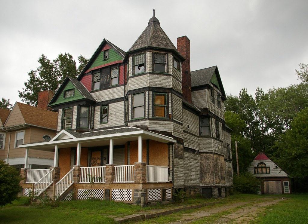 IMGP8765 1795 Crawford Road, Cleveland, Ohio Christopher BustaPeck