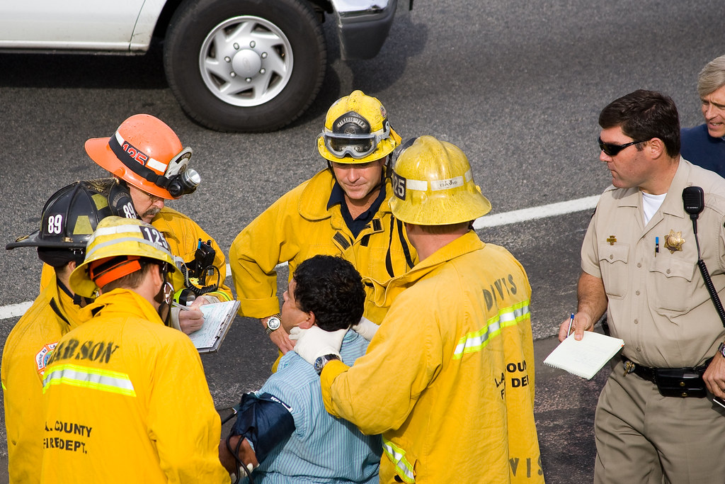 SB101 Lost Hills Traffic Collision with Minor injury, LA… Flickr