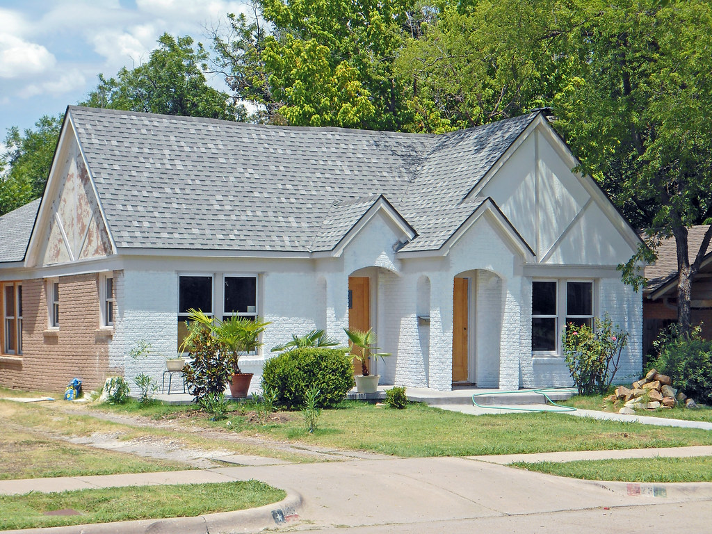 Duplex House, Fairmount, Fort Worth House with Tudor Reviv… Flickr
