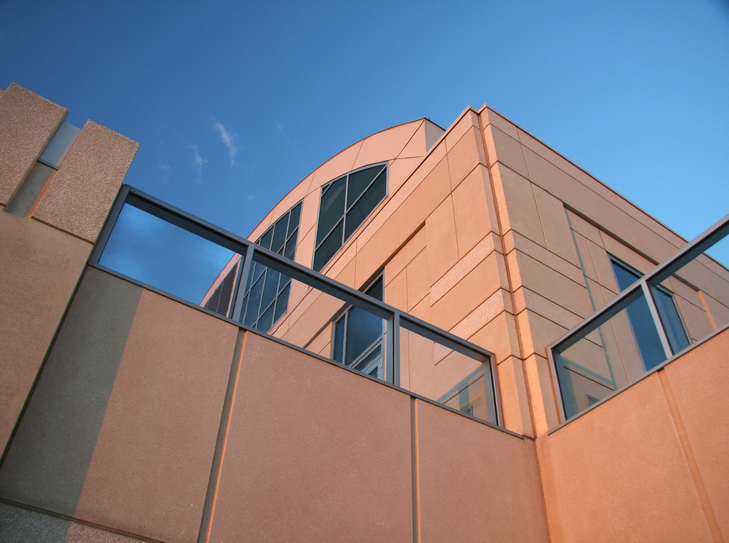 Sky Looking up at Austin Ventures headquarters. Taken from… Flickr