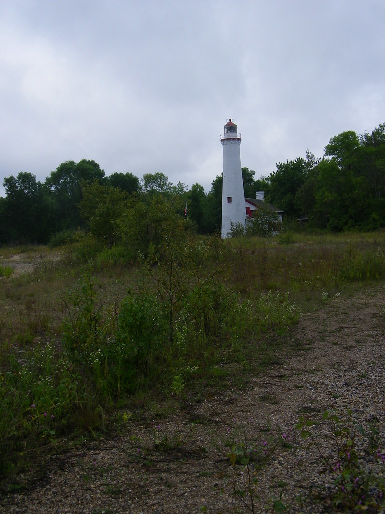 Sturgeon Point Lighthouse (Harrisville, Michigan) The Stur… Flickr