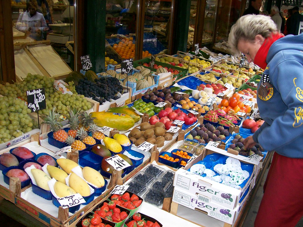 Vienna (110) At the Farmer's Market. ateteris2 Flickr