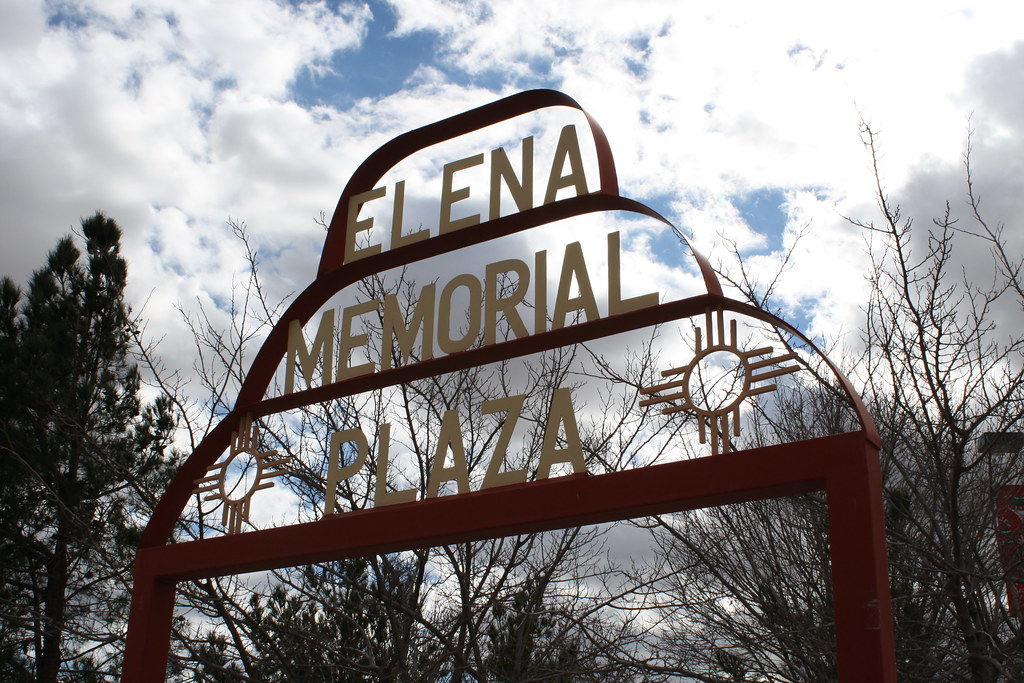 Flickriver Random photos from Sunland Park, New Mexico pool