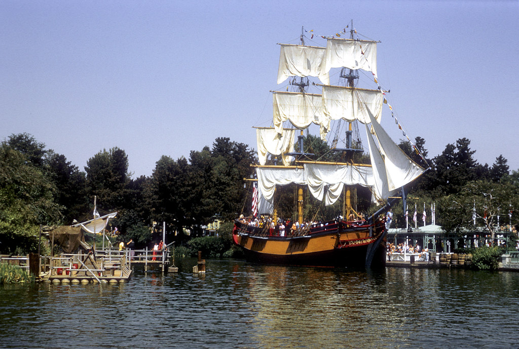 Sailing Ship Columbia Disneyland 1950s1970s (1) Flickr