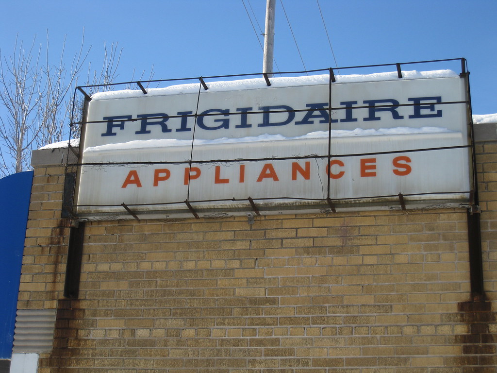 Frigidaire Appliances 111th & Lyman Chicago Ridge, IL.… Flickr