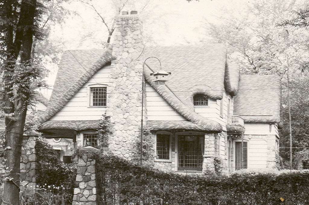 Caro MI unusual enchanted Seven Dwarfs Stone House RPPC Tu… Flickr