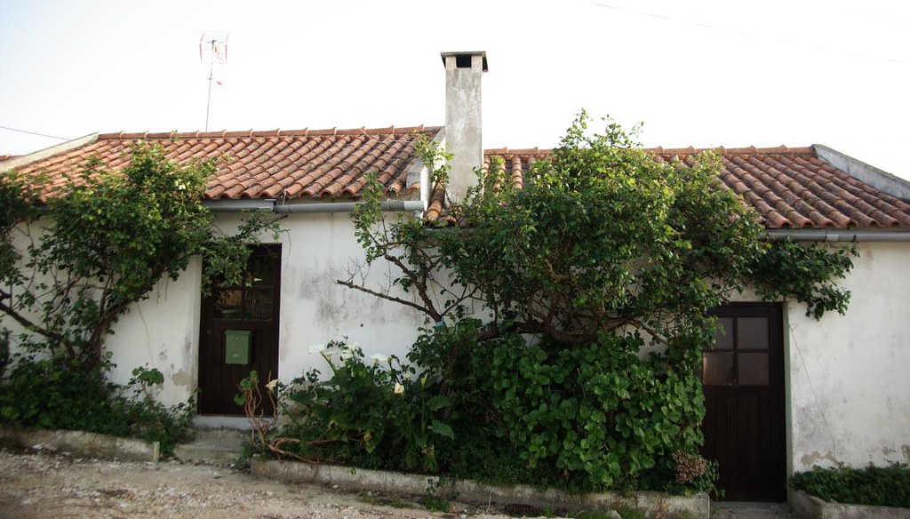 House For Rent (Nazaré, Portugal) Flickr