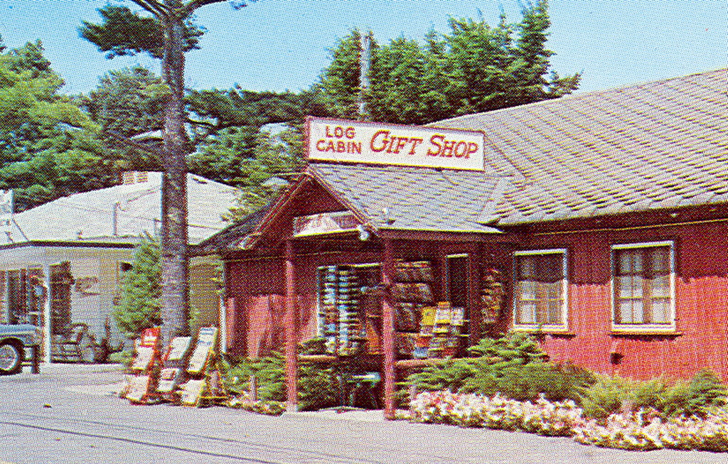 Traverse City MI Roadside Old East Bay Gift Shop The Log C… Flickr