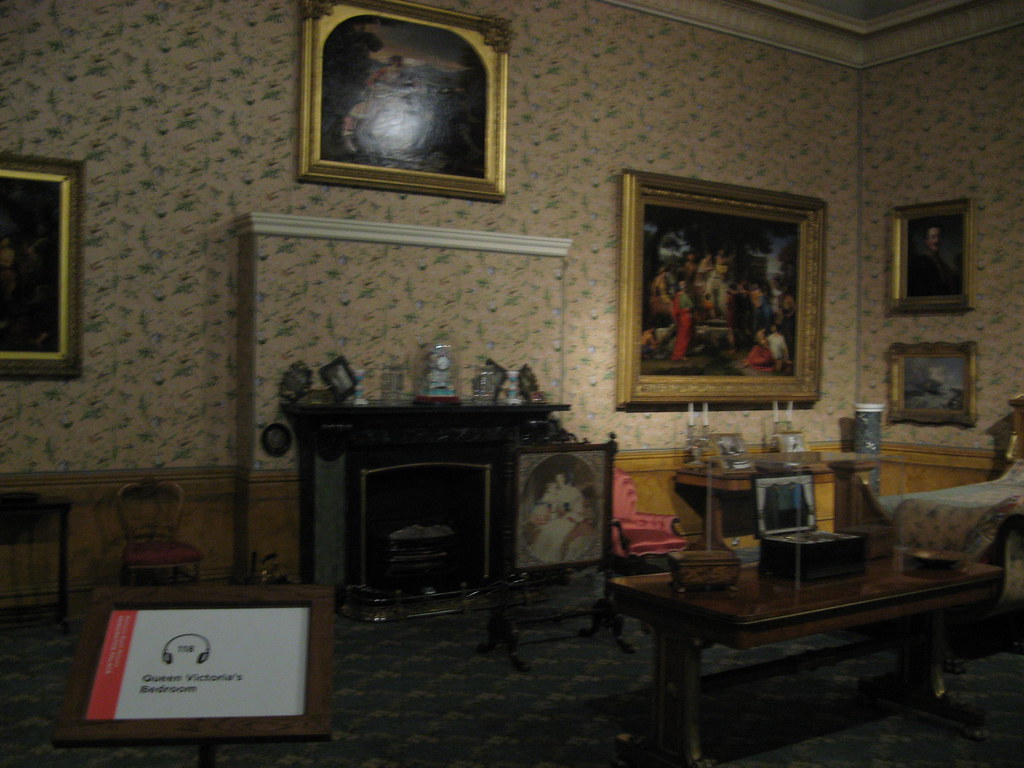Kensington Palace Queen Victoria's bedroom YY Flickr