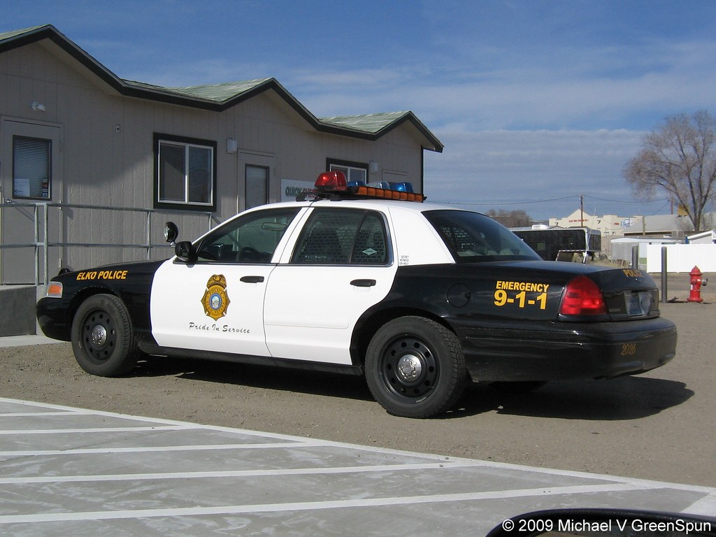 Elko Police Elko Police vehicle stopped at 807 Silver St … Flickr