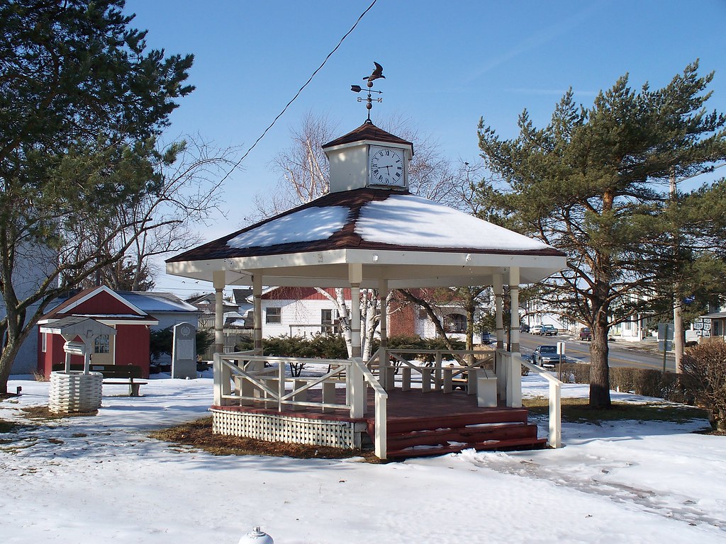 OH New Vienna Gazebo Gazebo in New Vienna, Ohio. Flickr