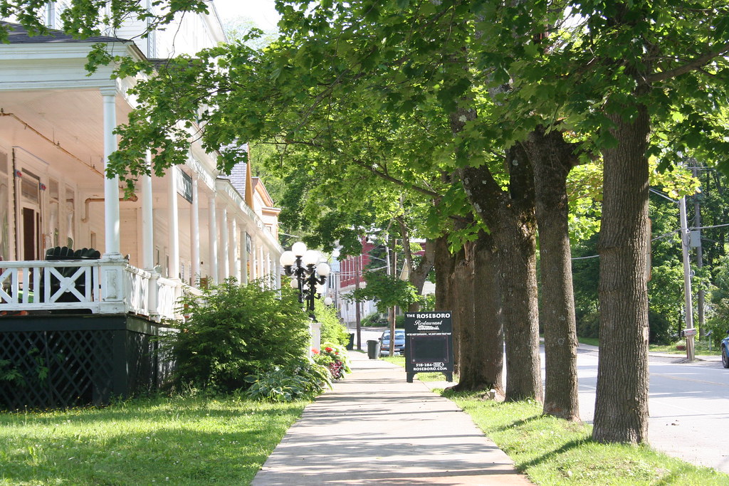 Sharon Springs Main Street The Roseboro Hotel's long porch… Flickr
