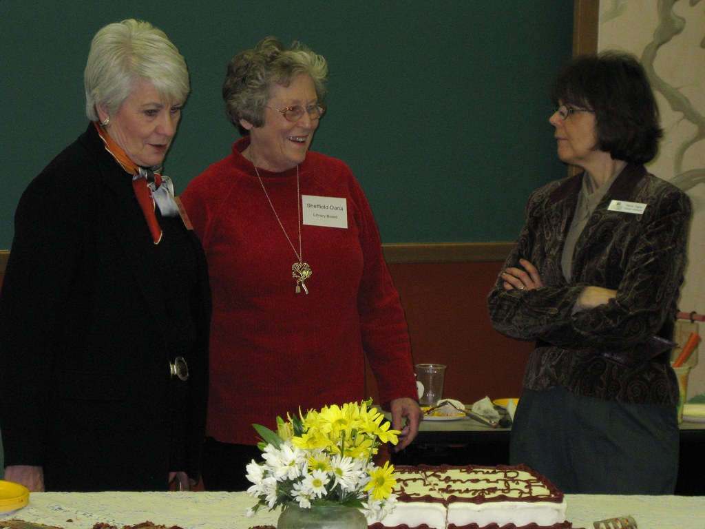 Friends of the library volunteers Hastings Public Library … Flickr