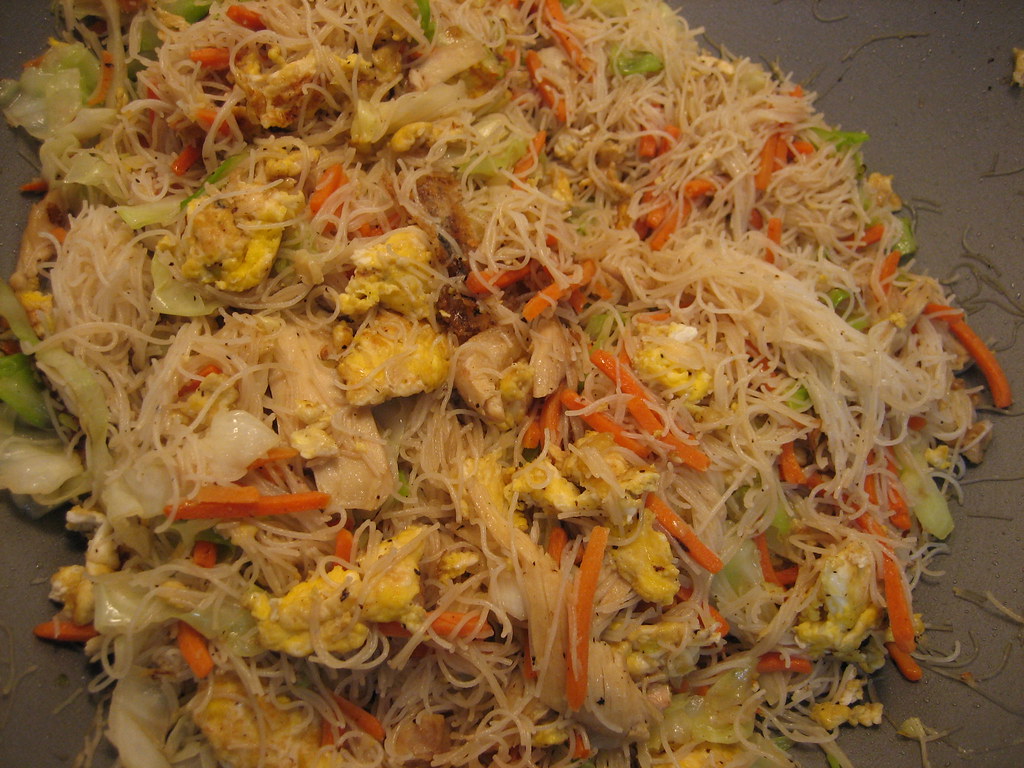 stir fried vermicelli vermicelli, eggs, cabbage, carrots Flickr