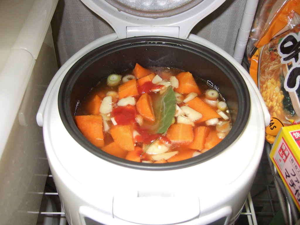 Rice cooker beef stew! Beef cuts, beef soup (powdered, bec… Flickr