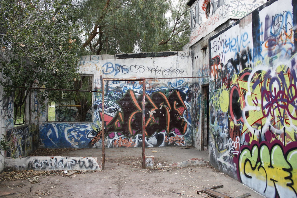 Scary Dairy The "Scary Dairy" is an abandoned dairy/ slaug… Flickr