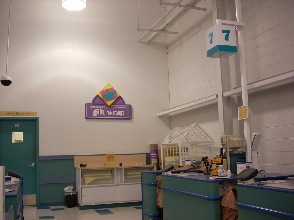 Babies R Us interior Babies R Us 6439 (24,932 square feet… Flickr