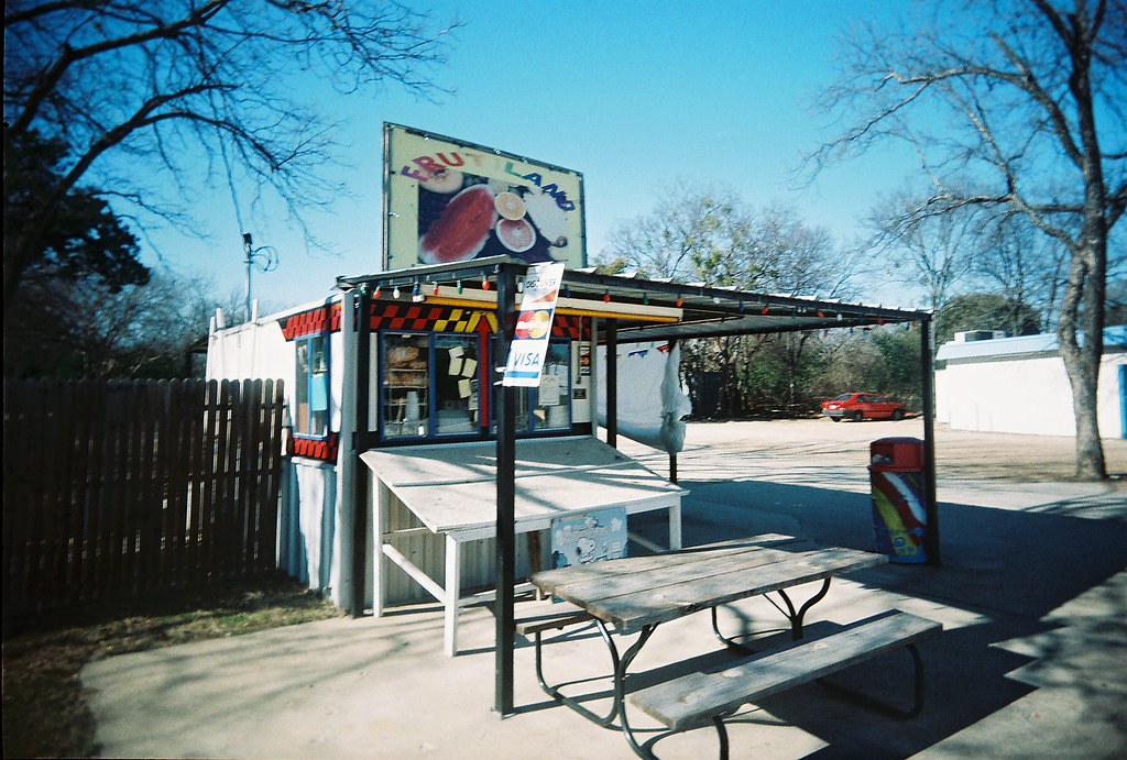 Fruitland Waxahachie A fruit stand in Waxahachie, Texas.… Flickr