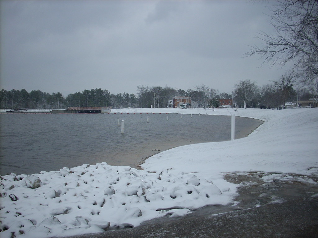 Snowy Hope Mills Lake Looking South The newly restored Hop… Flickr