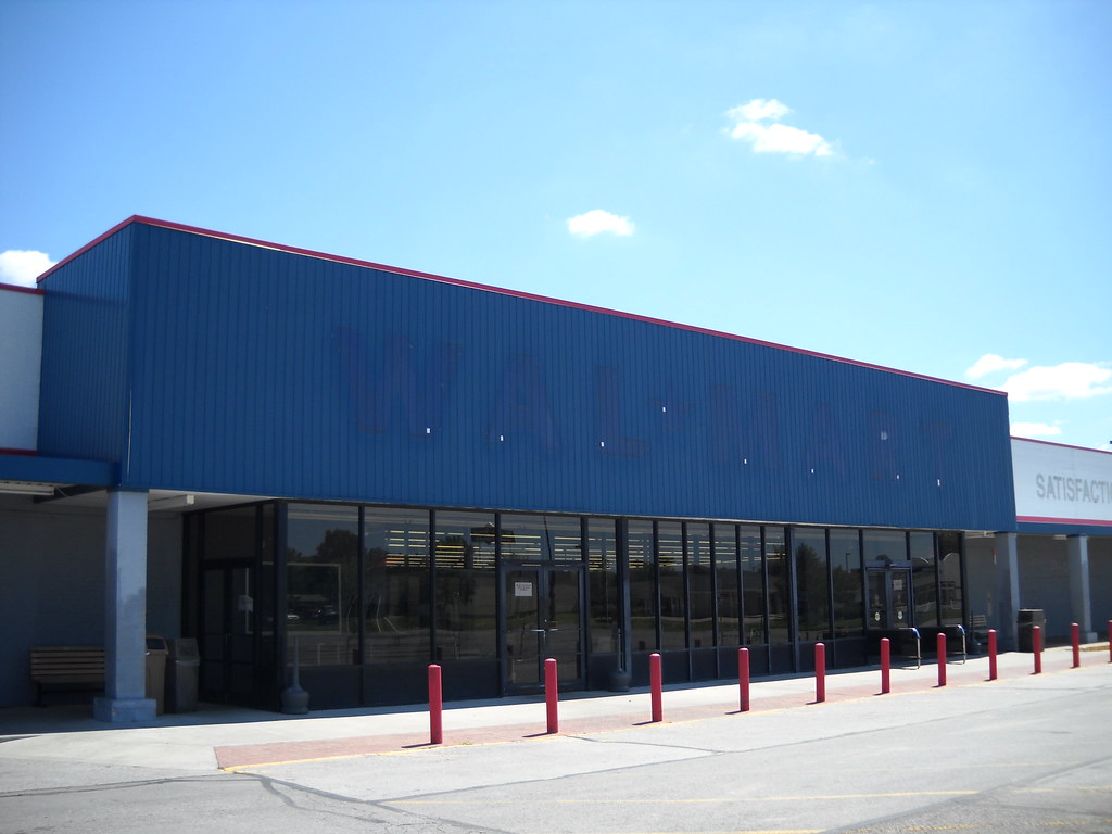 Old Boonville, MO WalMart The old Boonville, MO WalMart … Flickr