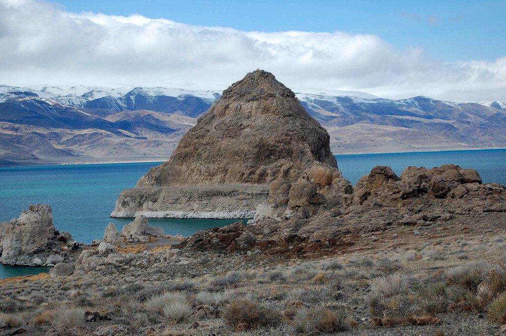 031609Reno054 The pyramid of Pyramid Lake, from the East S… Luke H