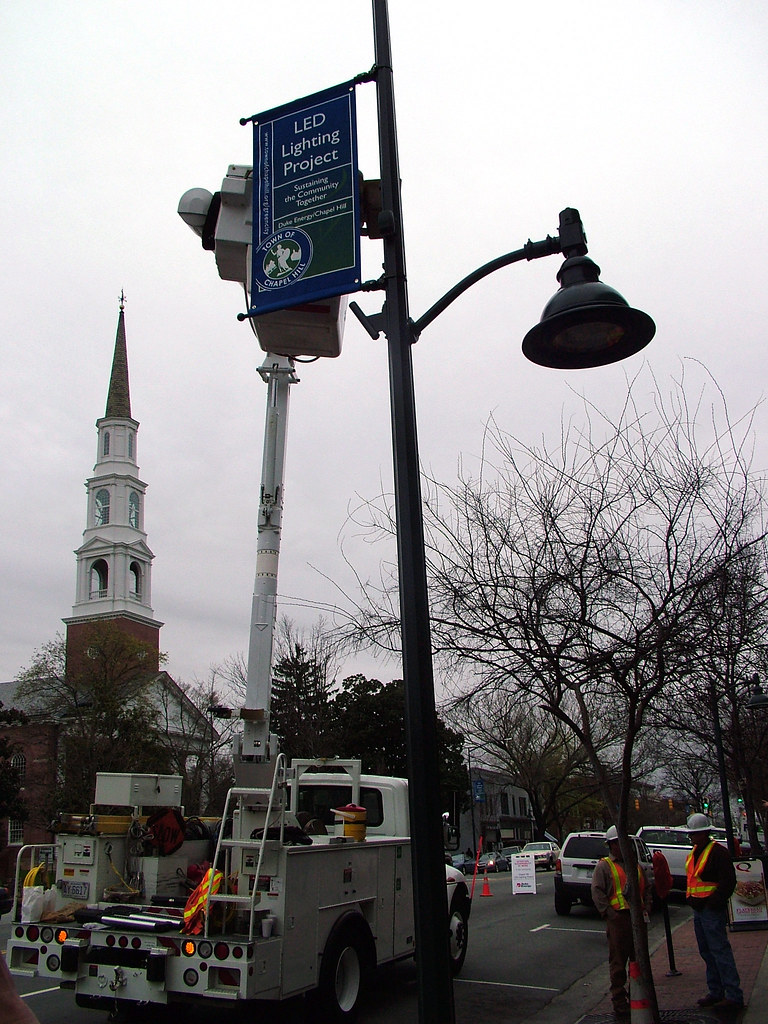 LEDinstallation Duke Energy Carolinas installs LED street … Flickr