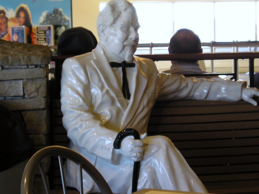 Colonel Sanders Statue, Louisville, KY Airport Statue of C… Flickr